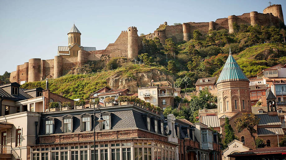 from Yerevan to Tbilisi by a car